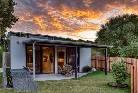 SALT Luxury Couples Bungalow - Holiday Find 1