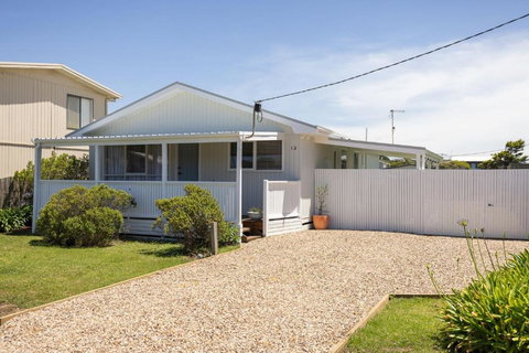 Salt & Stone - Holiday Find 1