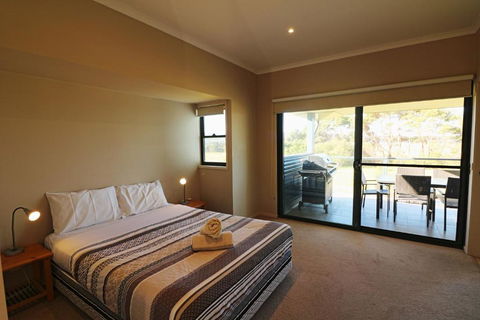 Saltwater Apartments - Holiday Find 1