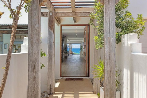 Saltwater Beach House - Holiday Find 3