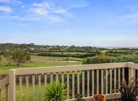 Saltwater Views - Holiday Find 2