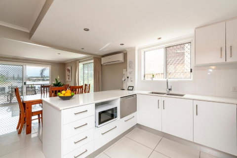 Saltwater Villas - Pet Friendly Accommodation - Holiday Find 3