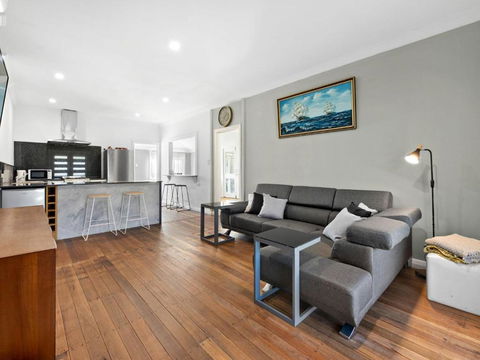 Salty Sea Cottage - Holiday Find 2
