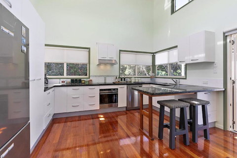 Samarinda Green - Holiday Find 2