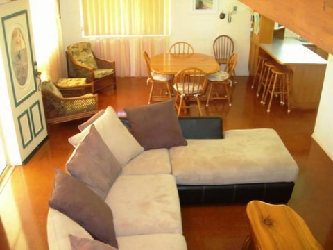 Sand Piper Cottage Rainbow Beach - Holiday Find 1