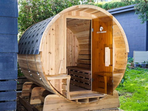 Sand & Sauna Retreat - Holiday Find 3