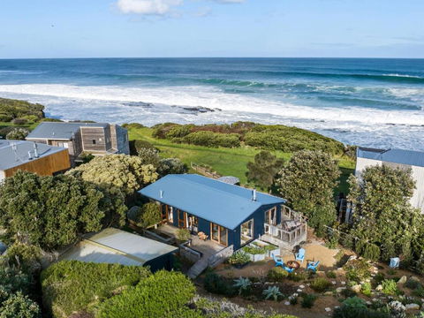 Sand & Sauna Retreat - Holiday Find 0