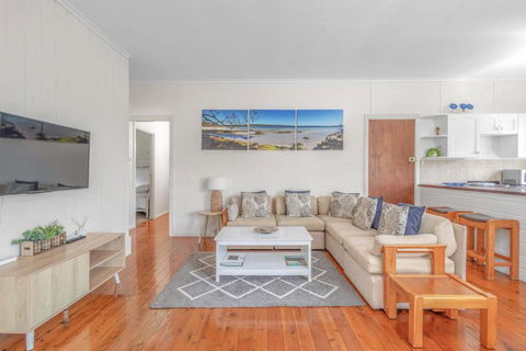 Sandlines At Hyams Beach - Holiday Find 0