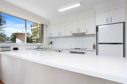 Sandown - Hosted By Burleigh Letting - Holiday Find 3