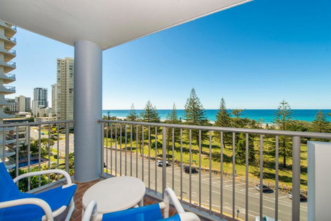 Sandpiper Broadbeach - Holiday Find 3