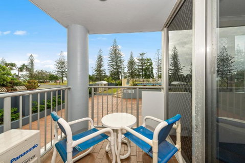 Sandpiper Broadbeach - Holiday Find 2