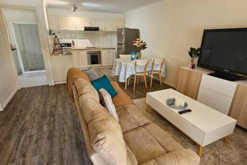 Sandringham Tranquil Retreat with Holiday Find