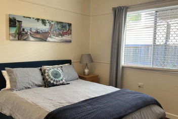 Sandy Days 4551 with Holiday Find