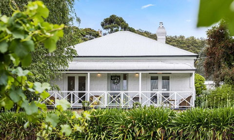 SPRIGG COTTAGE Adelaide Hills Luxury Retreat - Holiday Find 1