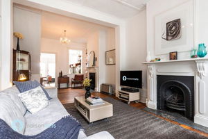 Surry Hills 2 Bed 1 Bath Terrace Great Location