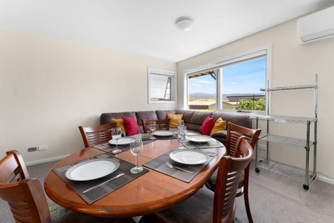 T Bar On Twynam - Modern 2BR Apartment L WiFi L Netflix L BBQ L Smart TV L Air-Con - Holiday Find 2