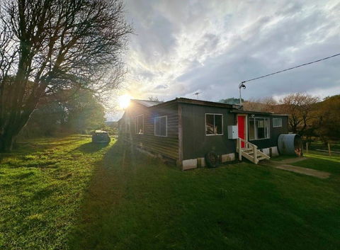 The Bushmill Cottage - Holiday Find 0