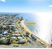 Beachside Queenslander - Holiday Find