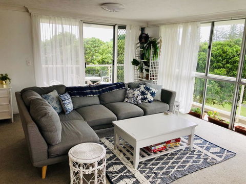 Beachy, Bright, And The Best Location On The GC! - Holiday Find 2