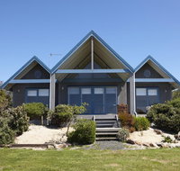 Bear Gully Coastal Cottages - Holiday Find