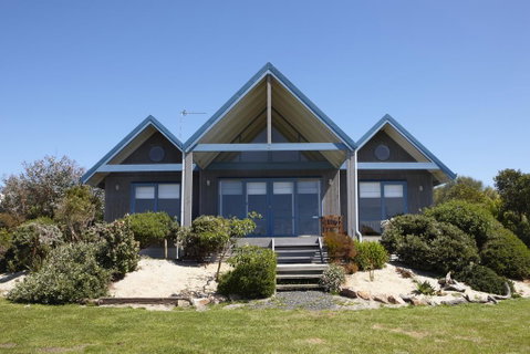 Bear Gully Coastal Cottages - Holiday Find 0