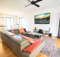 Beautiful Modern Luxury - Holiday Find