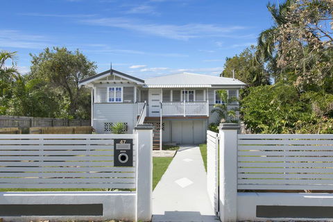 Beautiful Queenslander - Holiday Find 1