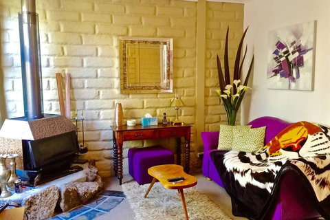 BEAUTIFUL RETREAT - 20 Mins To CBD And Only 10 Mins To MONA! - Holiday Find 2