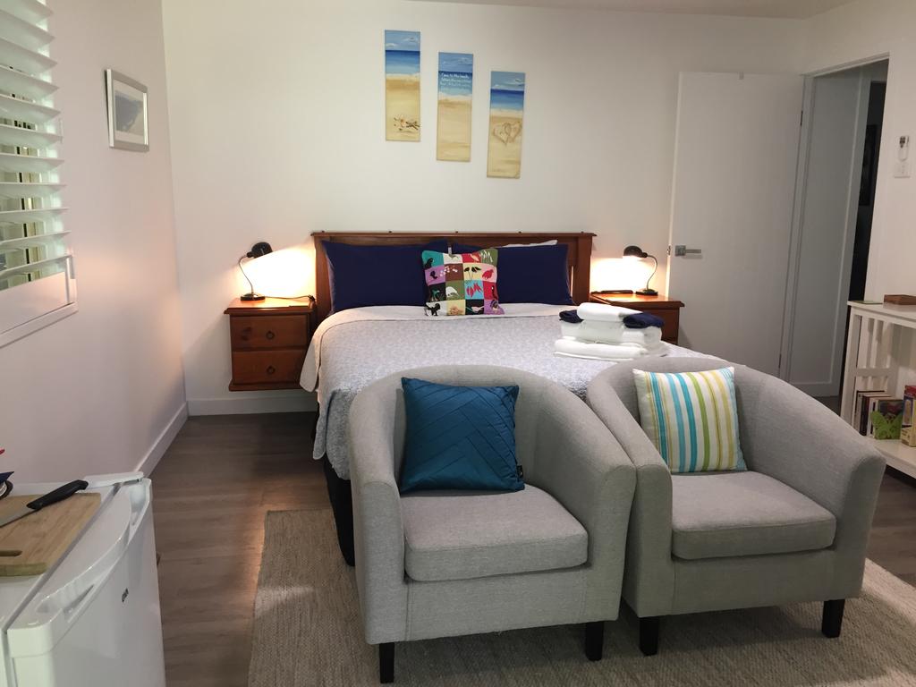 Cootharaba QLD Holiday Find