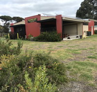 Bellarine Lodge sleeps 30 - Holiday Find