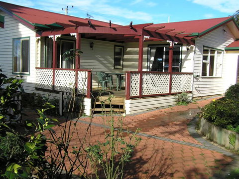 Belle Cottage - Holiday Find 0