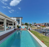 Belle Of Broadbeach - Holiday Find
