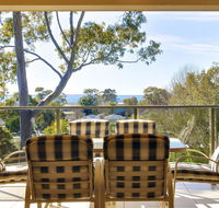Bellima Beach House' 9 Jackson Close - huge duplex with air con and fabulous views - Holiday Find