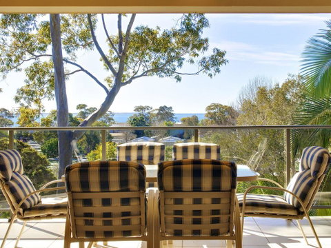 Bellima Beach House', 9 Jackson Close - Huge Duplex With Air Con And Fabulous Views - Holiday Find 0