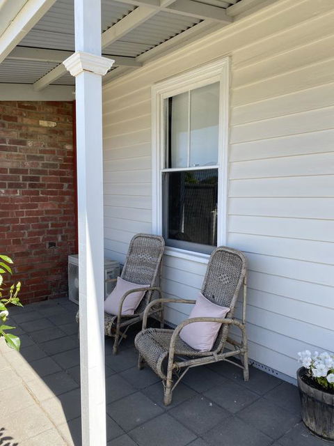 Bendigo Inner City Cottage - Holiday Find 0