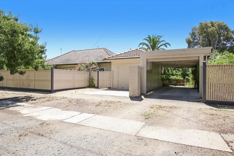 Benson House & Benson Lodge - Holiday Find 2