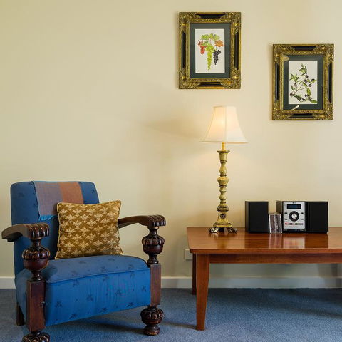 Berkeley Street Townhouse - Holiday Find 3