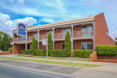 BEST WESTERN Burke And Wills Motor Inn - Holiday Find 0