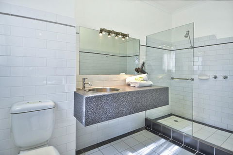 BEST WESTERN Geelong Motor Inn & Serviced Apartments - Holiday Find 1