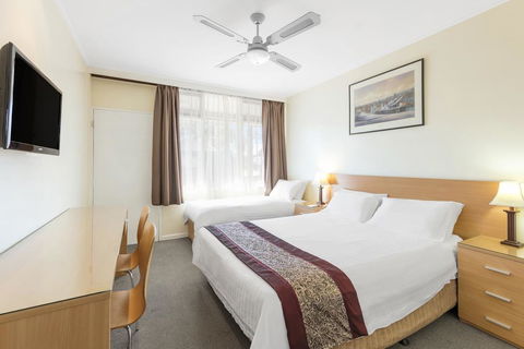 Best Western Governor Gipps Motor Inn - Holiday Find 3