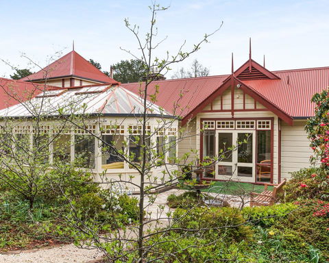 Bethany Manor Bed & Breakfast - Holiday Find 3