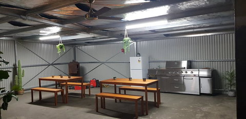 Bidgee Motor Inn - Holiday Find 1