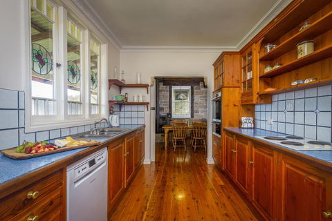Bimbadeen Mountain Retreat - Holiday Find 3