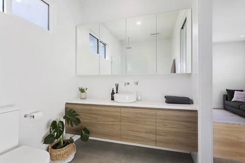 Birdrock Beach Bed And Breakfast - Holiday Find 3