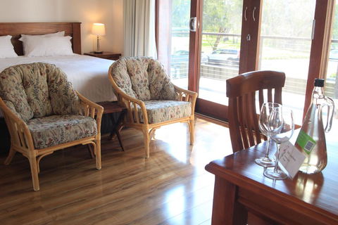 Birdwood Motel - Holiday Find 2