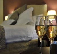 Black Spur Inn - Holiday Find