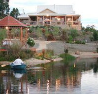 Blue Cliffs Retreat - Holiday Find