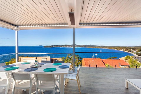 Blue Water Splendour - Infinity Pool And Amazing Views!! - Holiday Find 2