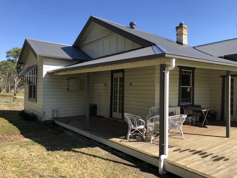 Bobby's Country Rental - Holiday Find 1