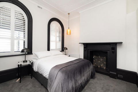 The Royal Hotel Bungendore - Holiday Find 3